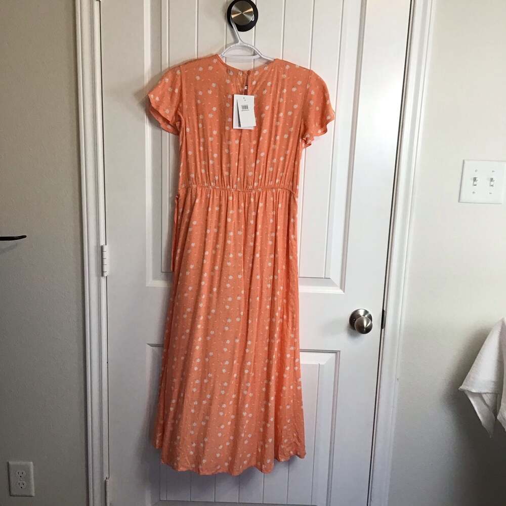 Love Fire Peach Orange Floral Print Wrap-Style Midi Romper Dress Large - Picture 2 of 11